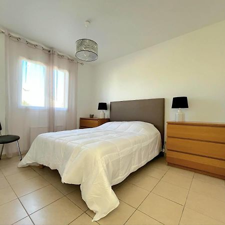 Logement Thermale Et De Tourisme Les Acacias 2 Jonzac Ngoại thất bức ảnh