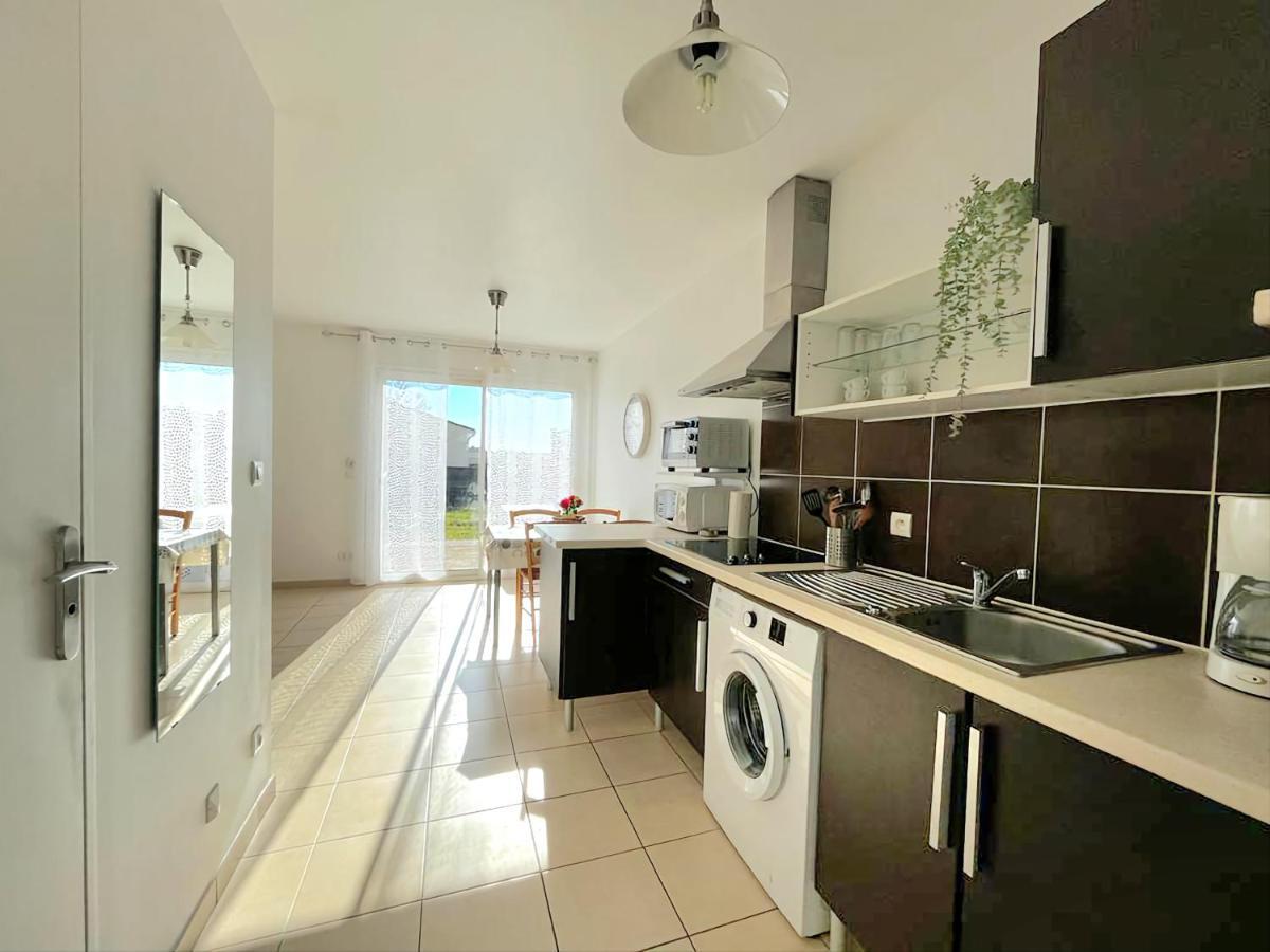Logement Thermale Et De Tourisme Les Acacias 2 Jonzac Ngoại thất bức ảnh